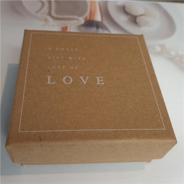 Boite cadeaux "small gift with love"