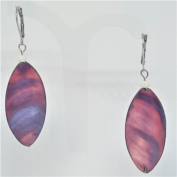 Boucles en coquillage oval mauve